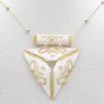 Üçgen Muska Miyuki Kolye