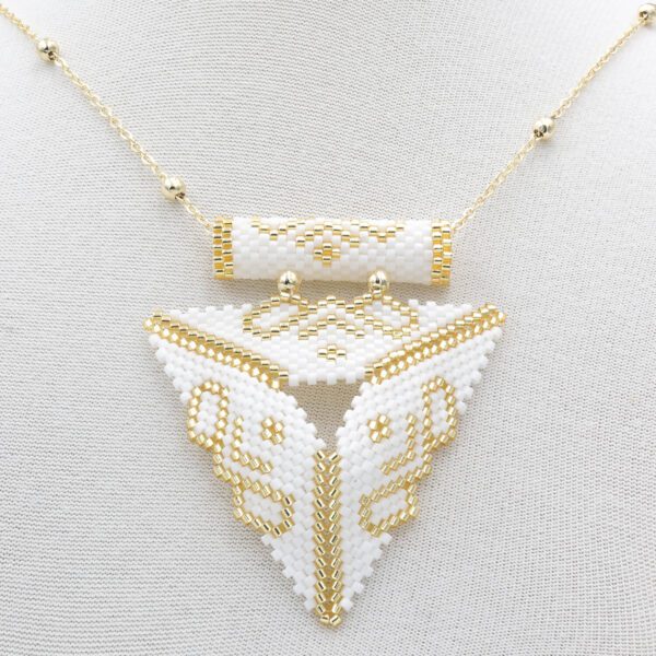 Üçgen Muska Miyuki Kolye