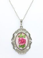 Pembe Güllü Kadife Kolye