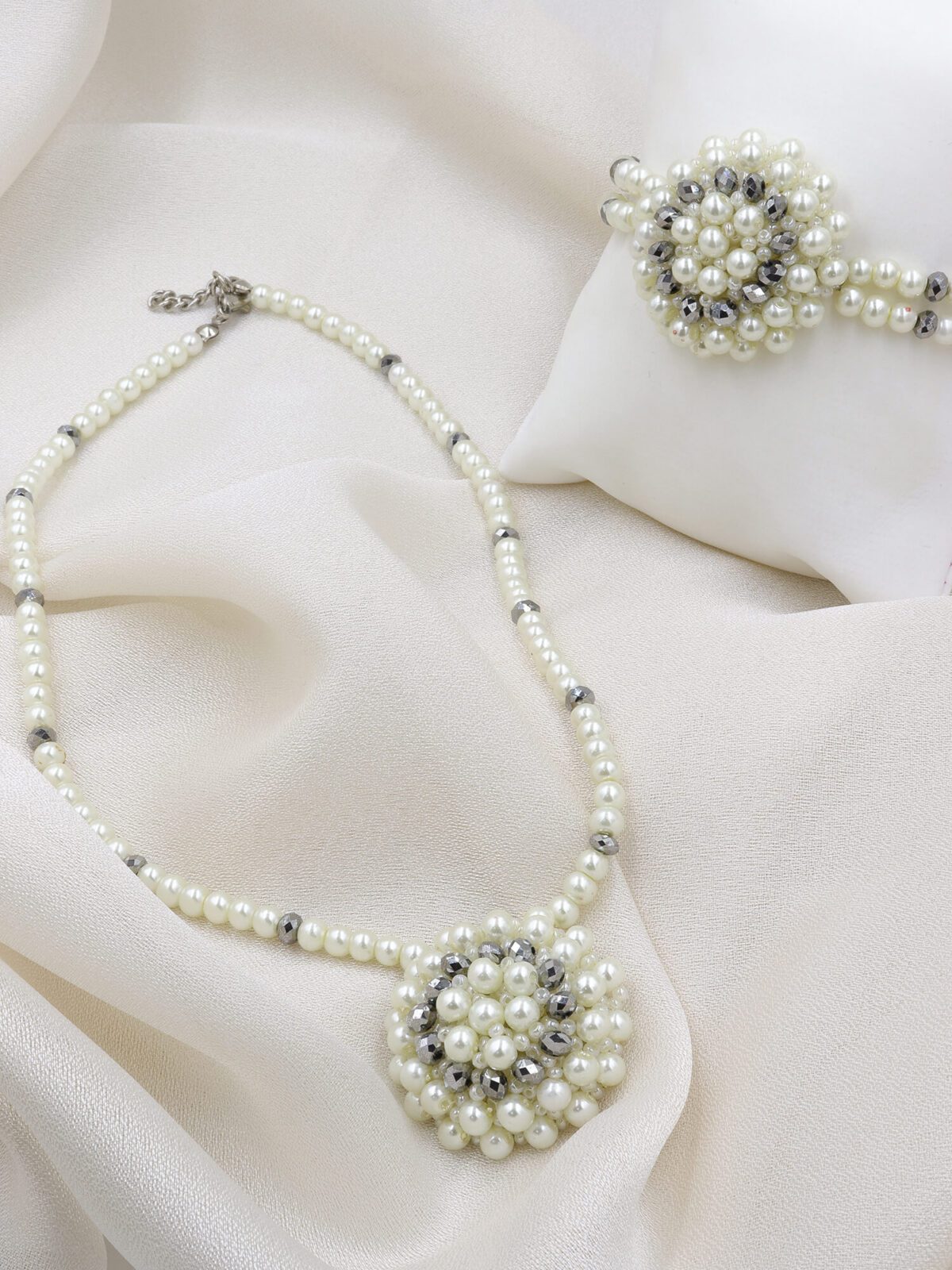 t1a030z.jpg gümüş kristalli i̇nci seti - görsel 1